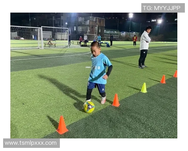 足球场外的娱乐新天地：这些热爱游戏的球星如何平衡虚拟与现实