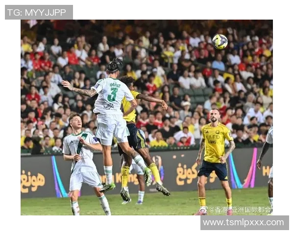 新赛季震撼开启 足球巨星加盟亮相助力球队冲击荣誉 新赛季震撼开启 足球巨星加盟亮相助力球队冲击荣誉